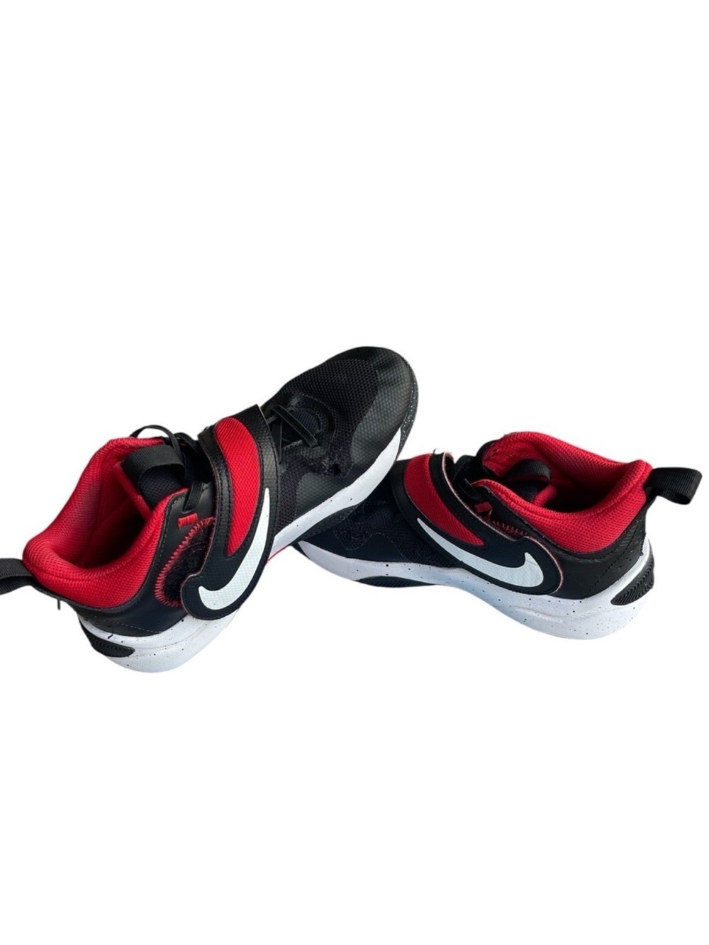 Nike
Nike Team Hustle D 11 Sneakers
Size 4.5 Youth